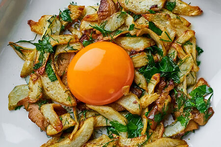 Жареные артишоки с белыми грибами