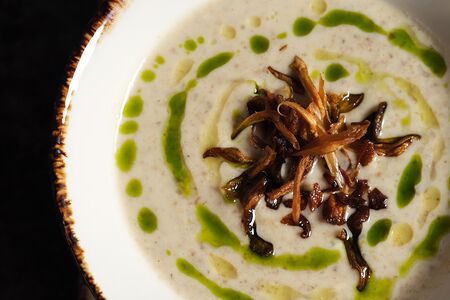 Крем-суп капучино из лесных грибов