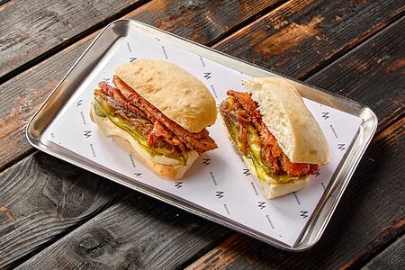 Сэндвич с пастрами