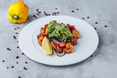 Салат с морепродуктами