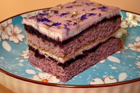 Пирожное Лаванда-черника