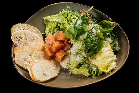 Цезарь с лососем