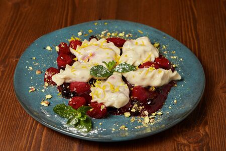 Вареники с вишней