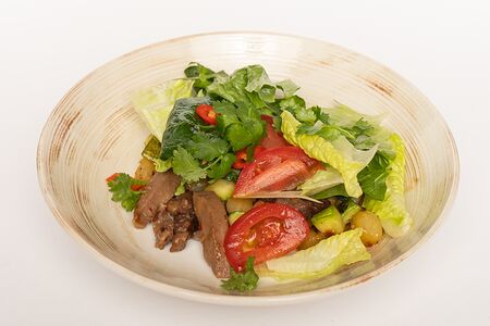 Салат с говяжьим языком