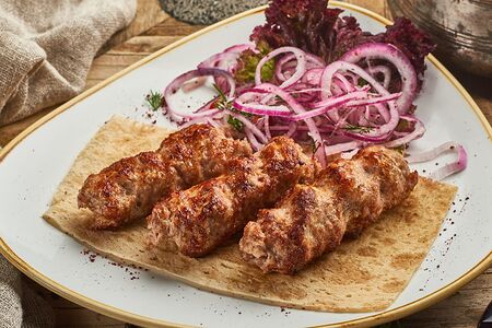 Люля-кебаб из говядины и свинины