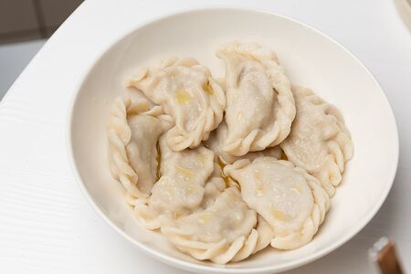 Вареники со свежей капустой