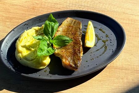 Филе судака с трюфельным пюре