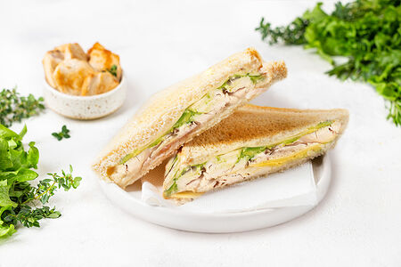 Клаб-сэндвич с курицей