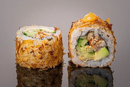 Ролл Бонито с Угрём