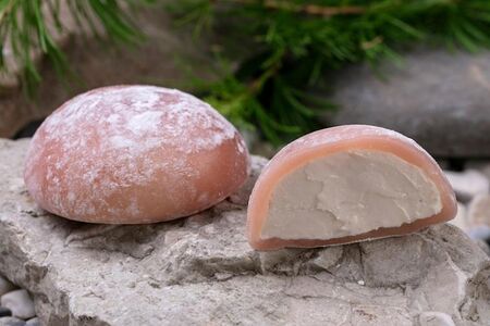 Моти клубника