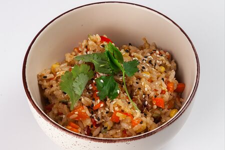 Жареный рис по-вегетариански