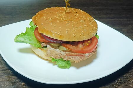 Бургер с курицей