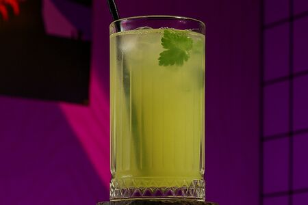 Домашний лимонад Киви-кинза