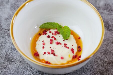 Панакота с пряным апельсином