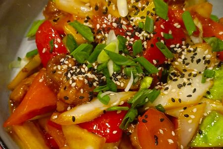 свинина с овощами в кисло-сладком соусе