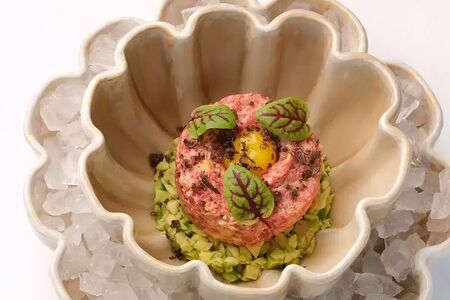 Тартар Говядина Гюнику