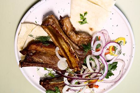 Шашлык из cвинoй мякоти на кости