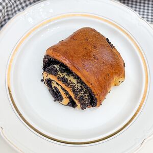 Булочка с маком 