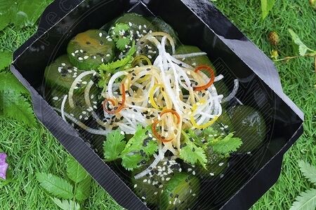 Огурцы по-тайски