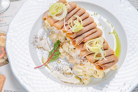 Салат По-сарептски с говяжьим языком