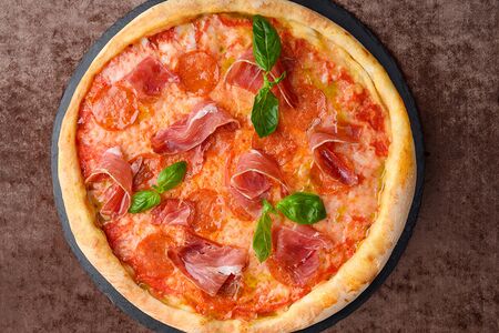 Пицца прошутто 