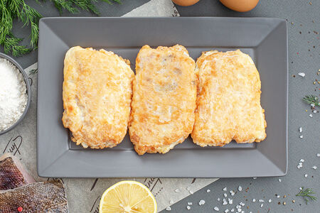 Судак, жаренный в яйце