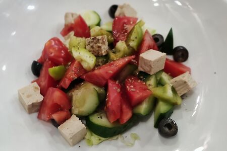 Греческий с сыром тофу