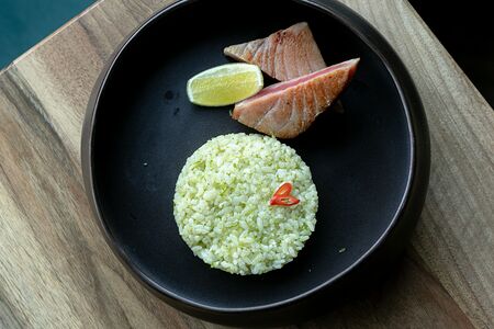 Стейк из тунца