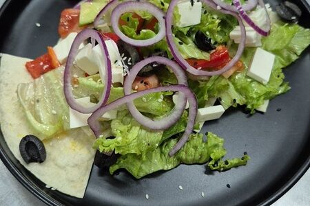 Салат греческий С акцентом