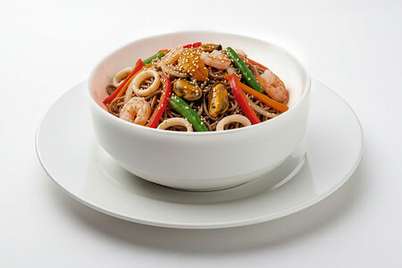 Соба с морепродуктам