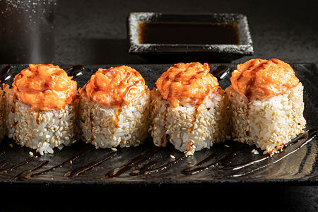 Ролл Сяке Хот