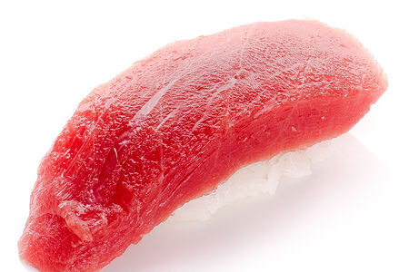 Суши Магуро аками