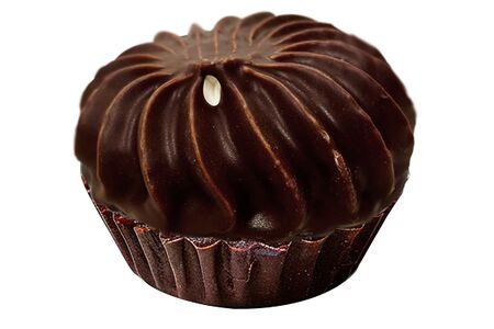 Пирожное Корзиночка с вишней в шоколаде