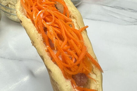 Хот-дог в булке 