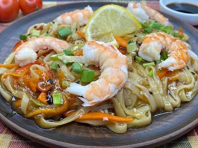 Удон с морепродуктами