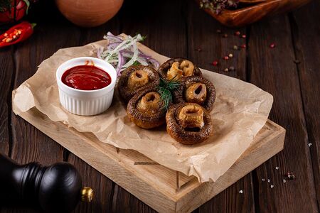 Шампиньоны на вертеле