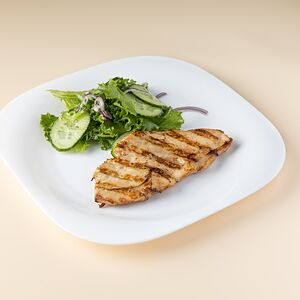 Курица гриль с салатным миксом