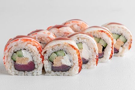 Ореховый угорь и креветка с тунцом