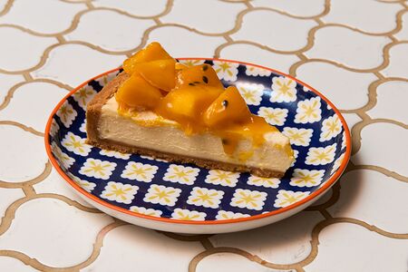 Чизкейк Манго-маракуйя