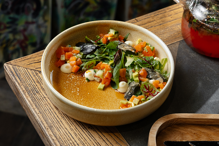 Салат с лососем