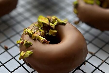 Пончик бисквитный с начинкой