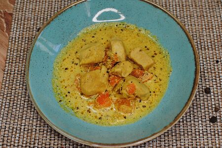 Курочка Болоньезе