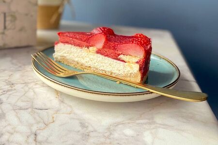 Чизкейк клубничный