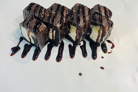 Ролл сладкий с ананасом 