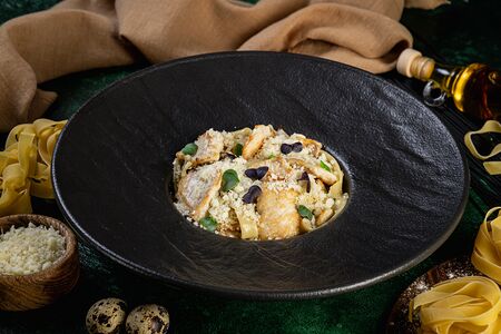 Фетучини с курицей и грибами