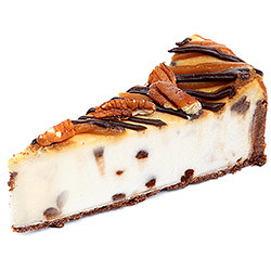 Чизкейк Нью-Йорк с шоколадом, карамелью и орехами
