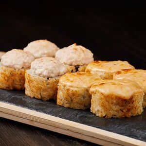 Запеченный ролл Курица и Бекон