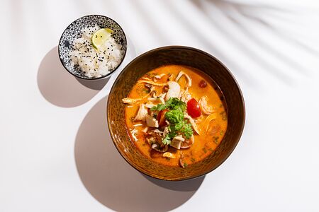 Том ям с креветками