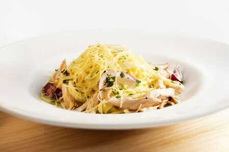 Спагетти с куриной грудкой