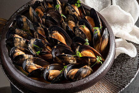 Мидии в соусе том ям